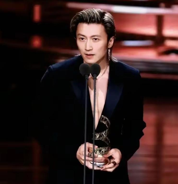 _吴京佩服谢霆锋_吴京谢霆锋打戏