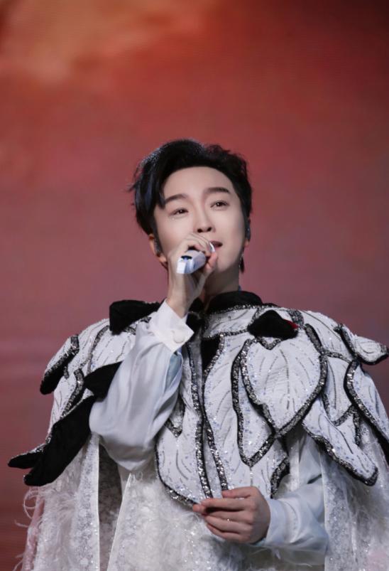 一把好牌打得稀烂！47岁“跳梁小丑”李玉刚，口碑彻底反转了？_一把好牌打得稀烂！47岁“跳梁小丑”李玉刚，口碑彻底反转了？_