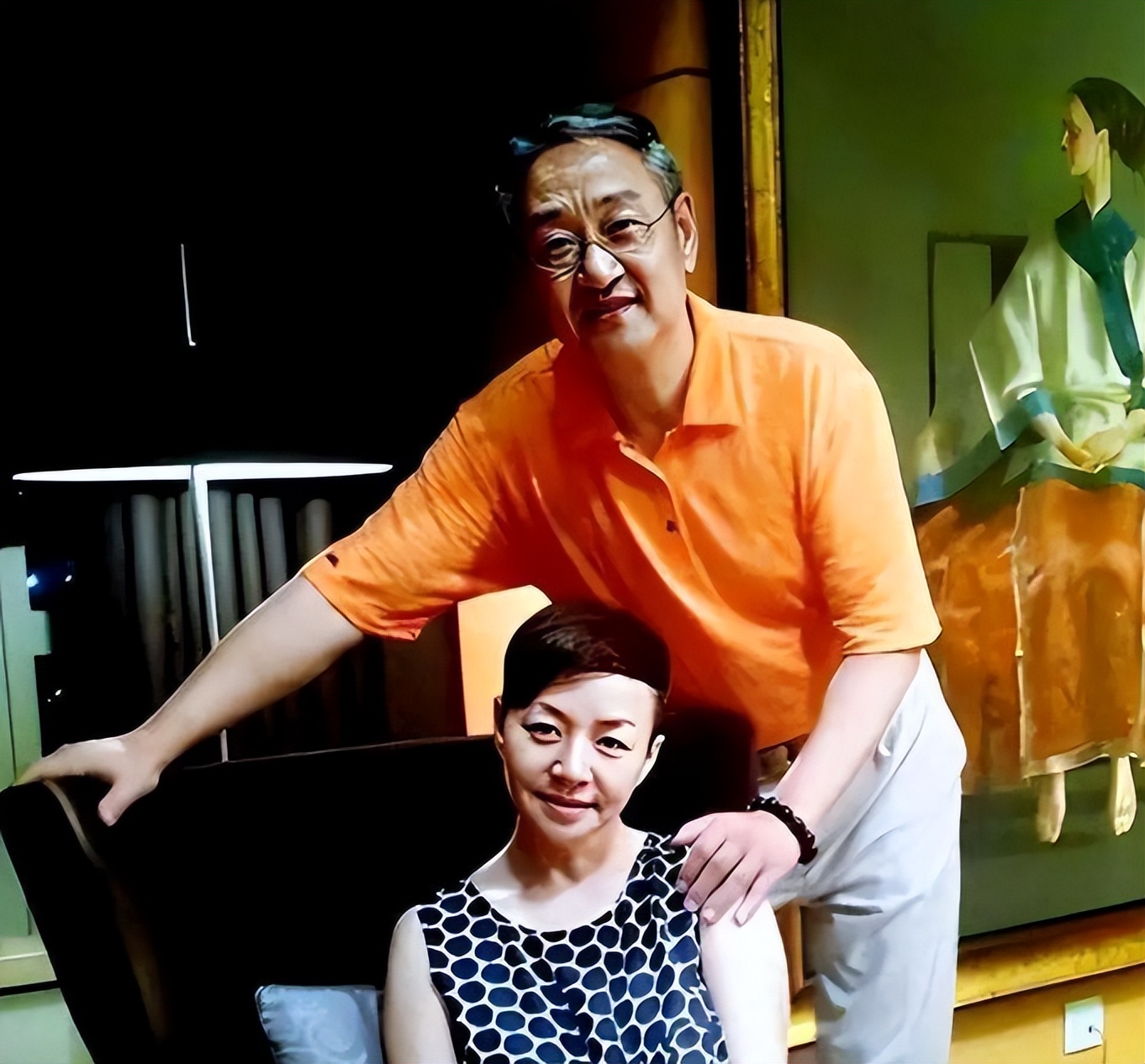 宋丹丹英达离婚__没离婚可以离家出走吗