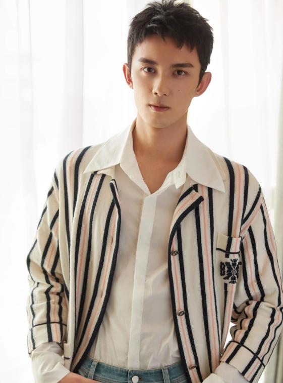 _胡歌和王一博_胡歌床技