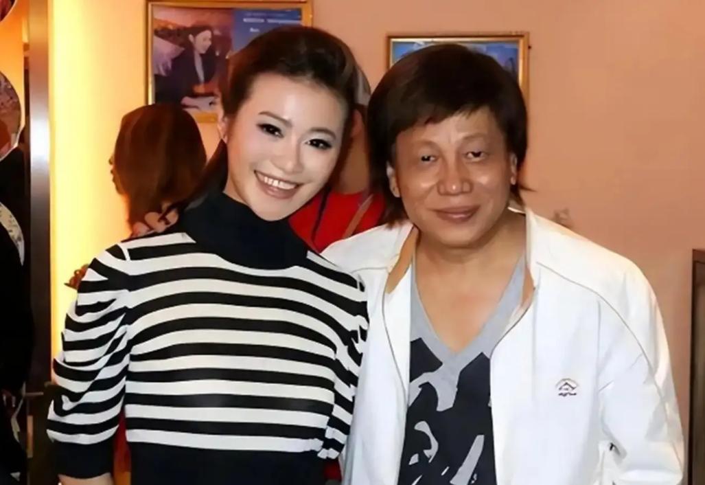 梁小龙之后再无陈真！因爱国被封杀20年，发妻被泼硫酸毁容_梁小龙之后再无陈真！因爱国被封杀20年，发妻被泼硫酸毁容_