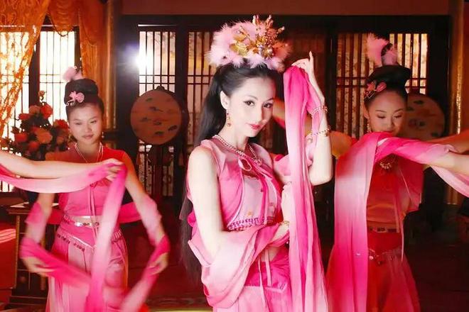 3D艳星蓝心妍拍短剧！自曝颜值忽高忽低想重操旧业拍情欲__3D艳星蓝心妍拍短剧！自曝颜值忽高忽低想重操旧业拍情欲