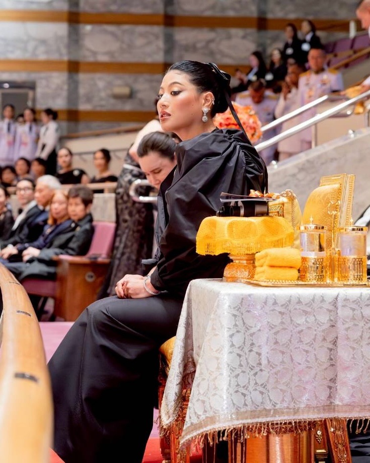 _四十岁穿蕾丝裙_泰国公主服饰