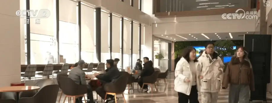 春节旅游市场火热亮点纷呈 “年味化”“小型化”“带着年味去旅行”需求攀升