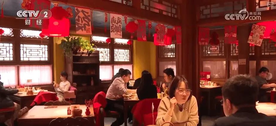 春节旅游市场火热亮点纷呈 “年味化”“小型化”“带着年味去旅行”需求攀升_春节旅游市场火热亮点纷呈 “年味化”“小型化”“带着年味去旅行”需求攀升_