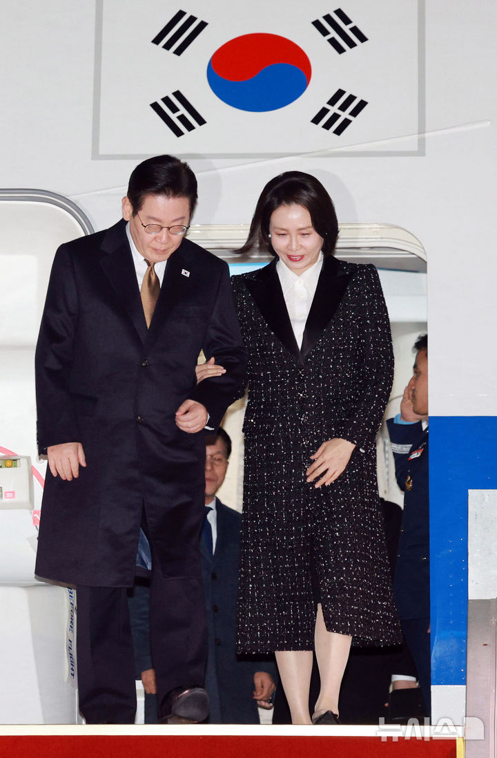 孙红雷x张艺兴文__卧室28平方大不大