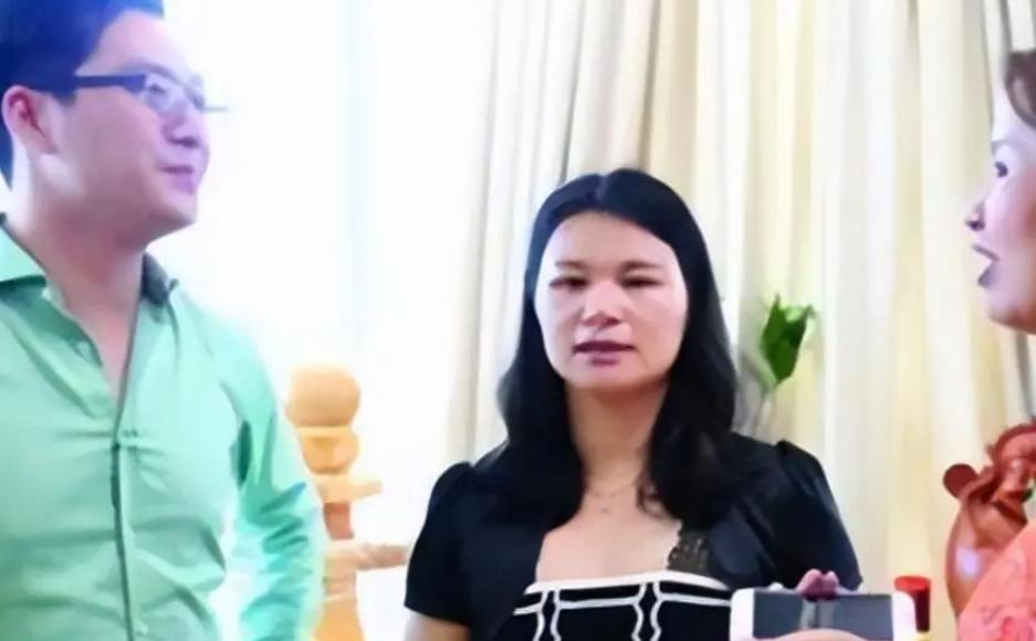 _她是奥运冠军，399万高价卖掉金牌，辞去公职全家移民 41岁成胸模_她是奥运冠军，399万高价卖掉金牌，辞去公职全家移民 41岁成胸模