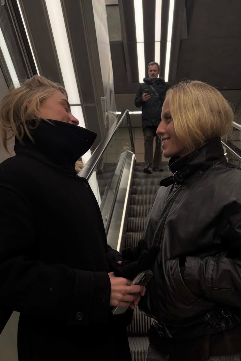 这波自带“距离美学”的氛围穿搭赢很大_这波自带“距离美学”的氛围穿搭赢很大_