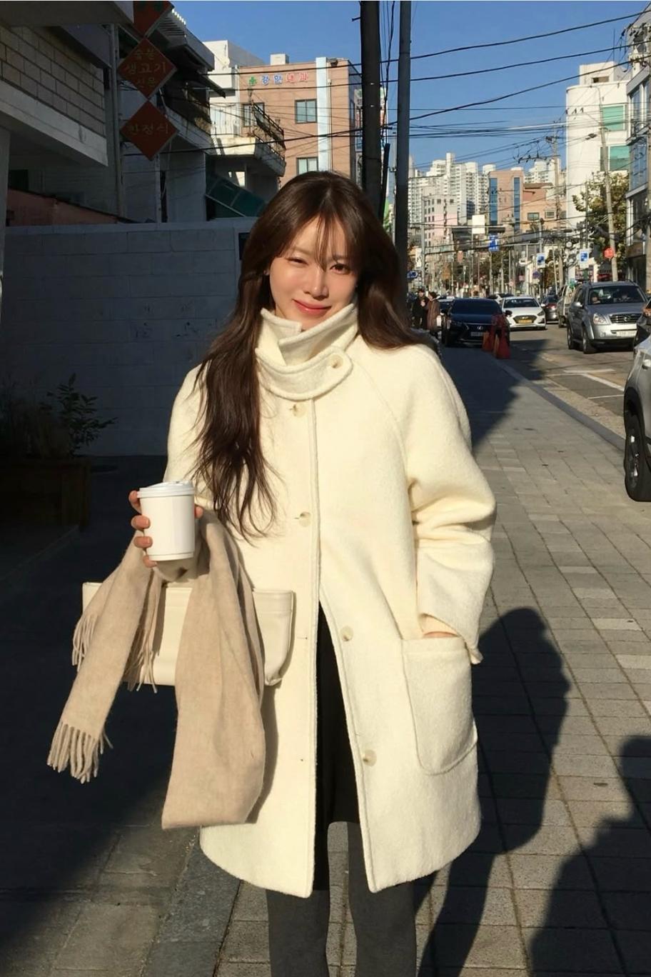 这波自带“距离美学”的氛围穿搭赢很大_这波自带“距离美学”的氛围穿搭赢很大_