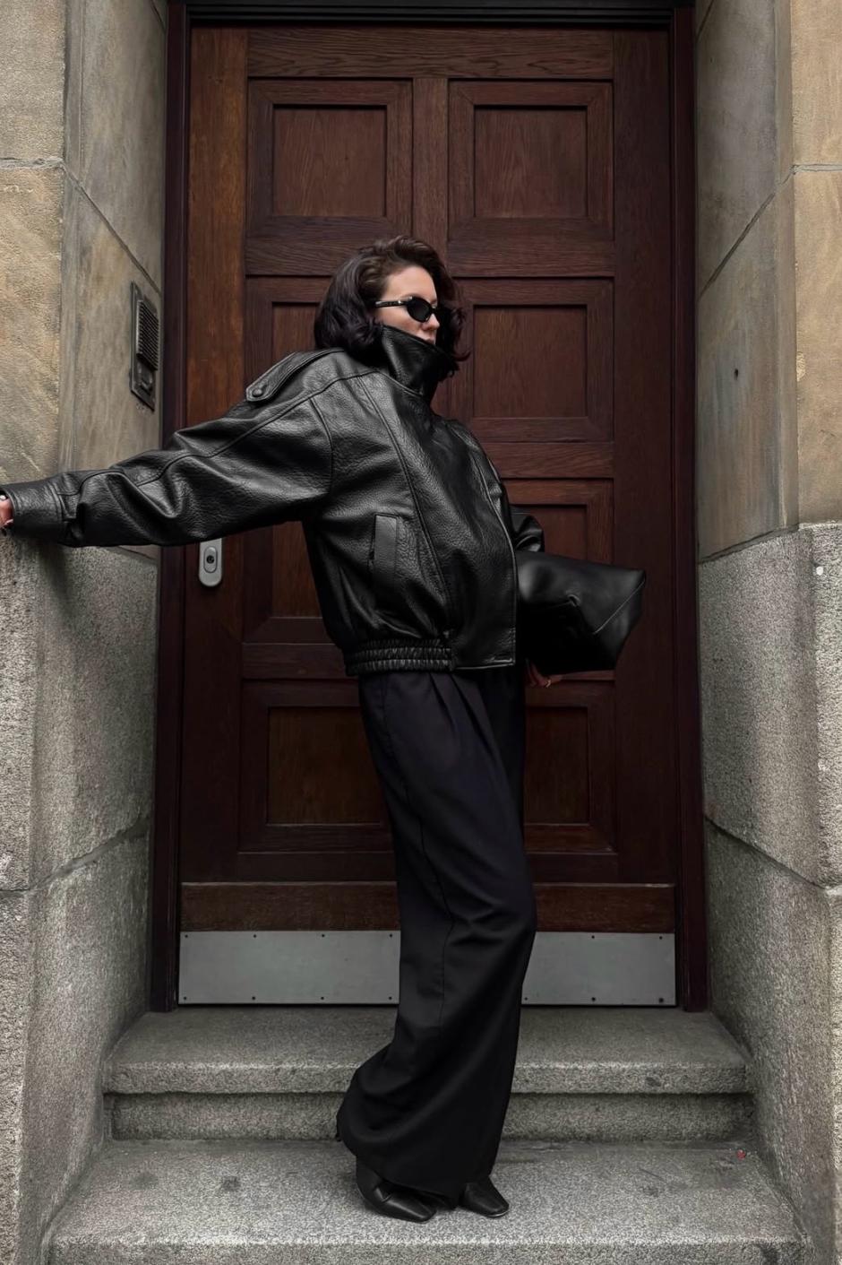 这波自带“距离美学”的氛围穿搭赢很大__这波自带“距离美学”的氛围穿搭赢很大