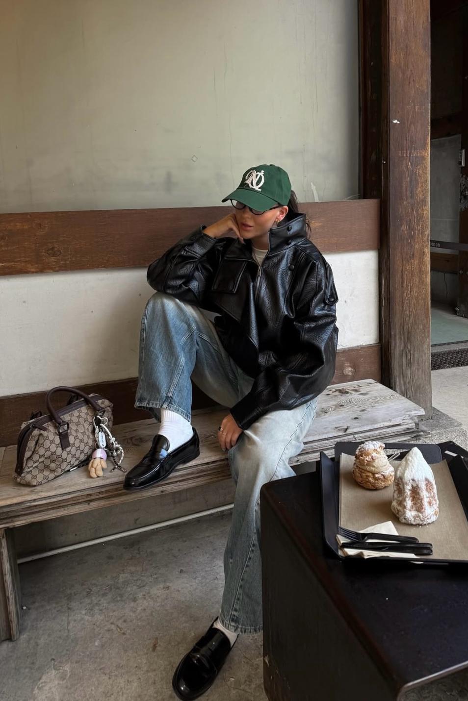 这波自带“距离美学”的氛围穿搭赢很大__这波自带“距离美学”的氛围穿搭赢很大