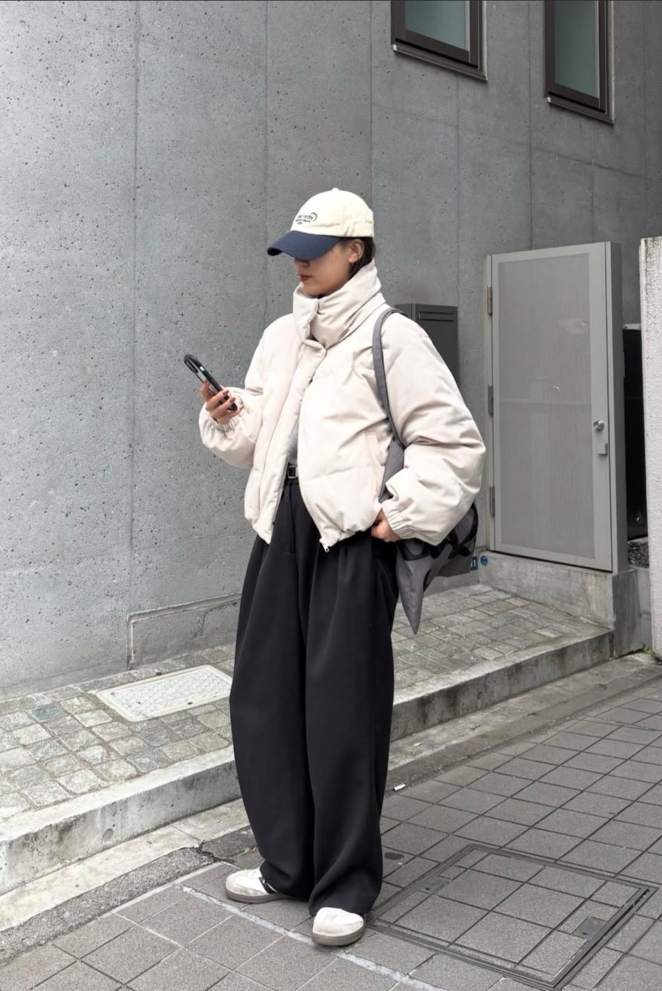 这波自带“距离美学”的氛围穿搭赢很大_这波自带“距离美学”的氛围穿搭赢很大_