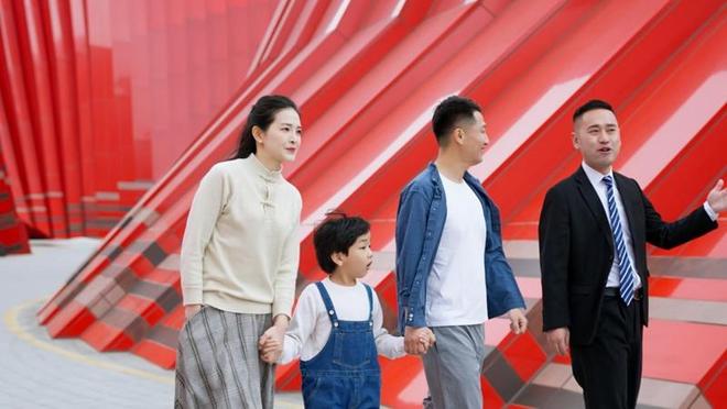 向“轻”而行、“重”塑价值！贵旅集团助力打造世界级旅游目的地__向“轻”而行、“重”塑价值！贵旅集团助力打造世界级旅游目的地