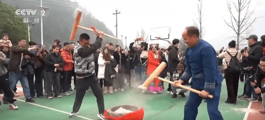 _春节旅游市场火热亮点纷呈 “年味化”“小型化”“带着年味去旅行”需求攀升_春节旅游市场火热亮点纷呈 “年味化”“小型化”“带着年味去旅行”需求攀升