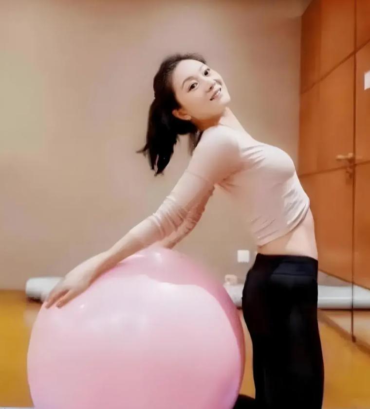 张艺谋回忆前妻_张艺谋最遗憾的事_