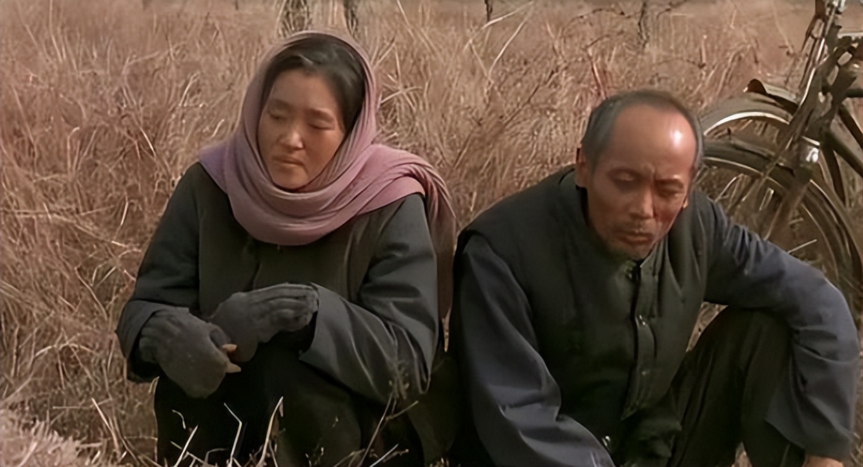 张艺谋回忆前妻_张艺谋最遗憾的事_