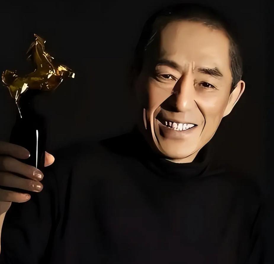 张艺谋最遗憾的事_张艺谋回忆前妻_