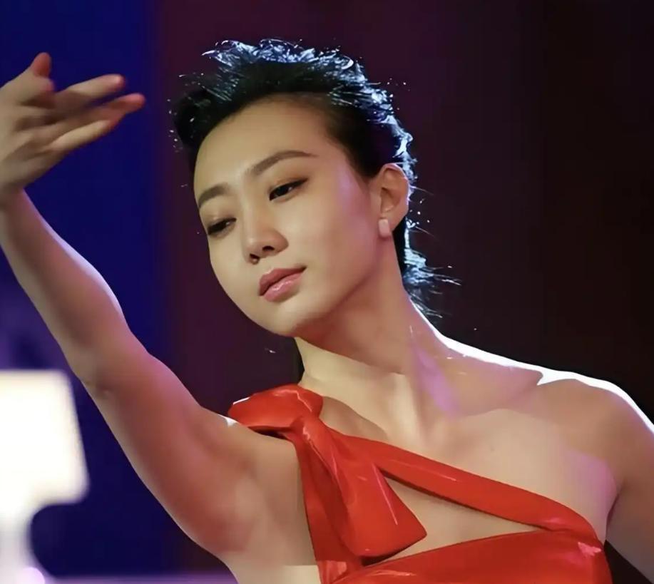 _张艺谋回忆前妻_张艺谋最遗憾的事