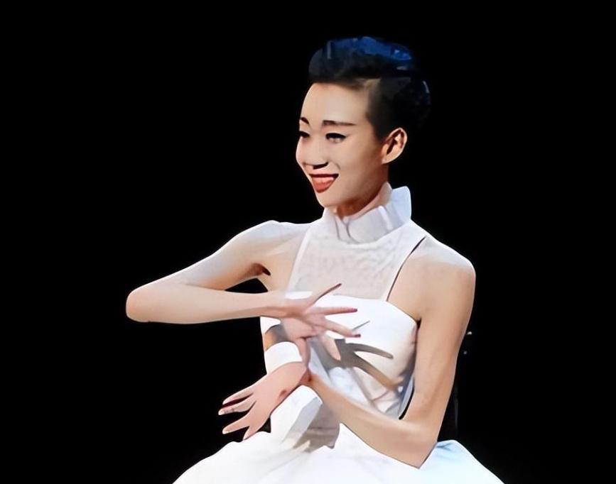 _张艺谋回忆前妻_张艺谋最遗憾的事