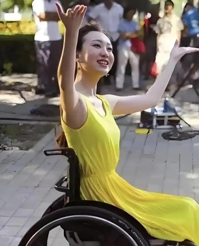 张艺谋回忆前妻__张艺谋最遗憾的事