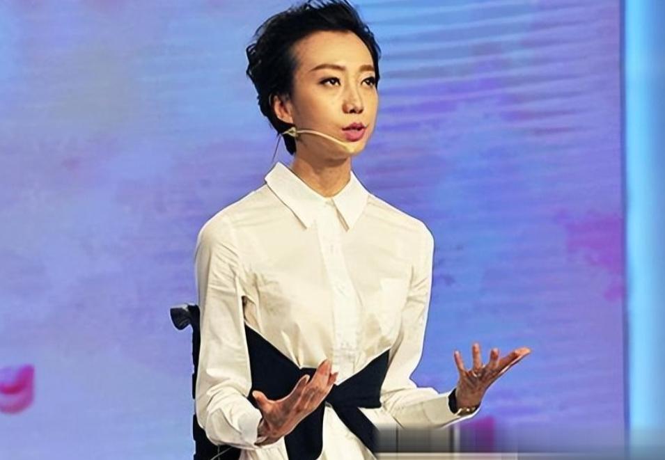 _张艺谋回忆前妻_张艺谋最遗憾的事