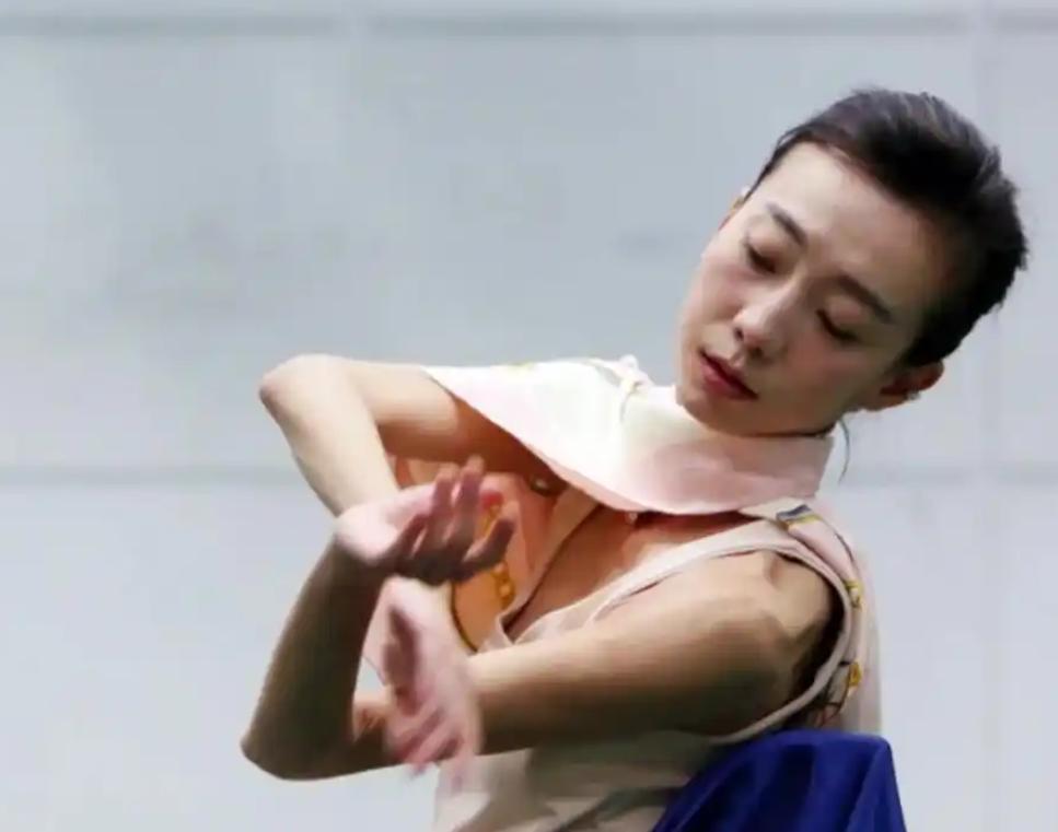 _张艺谋回忆前妻_张艺谋最遗憾的事