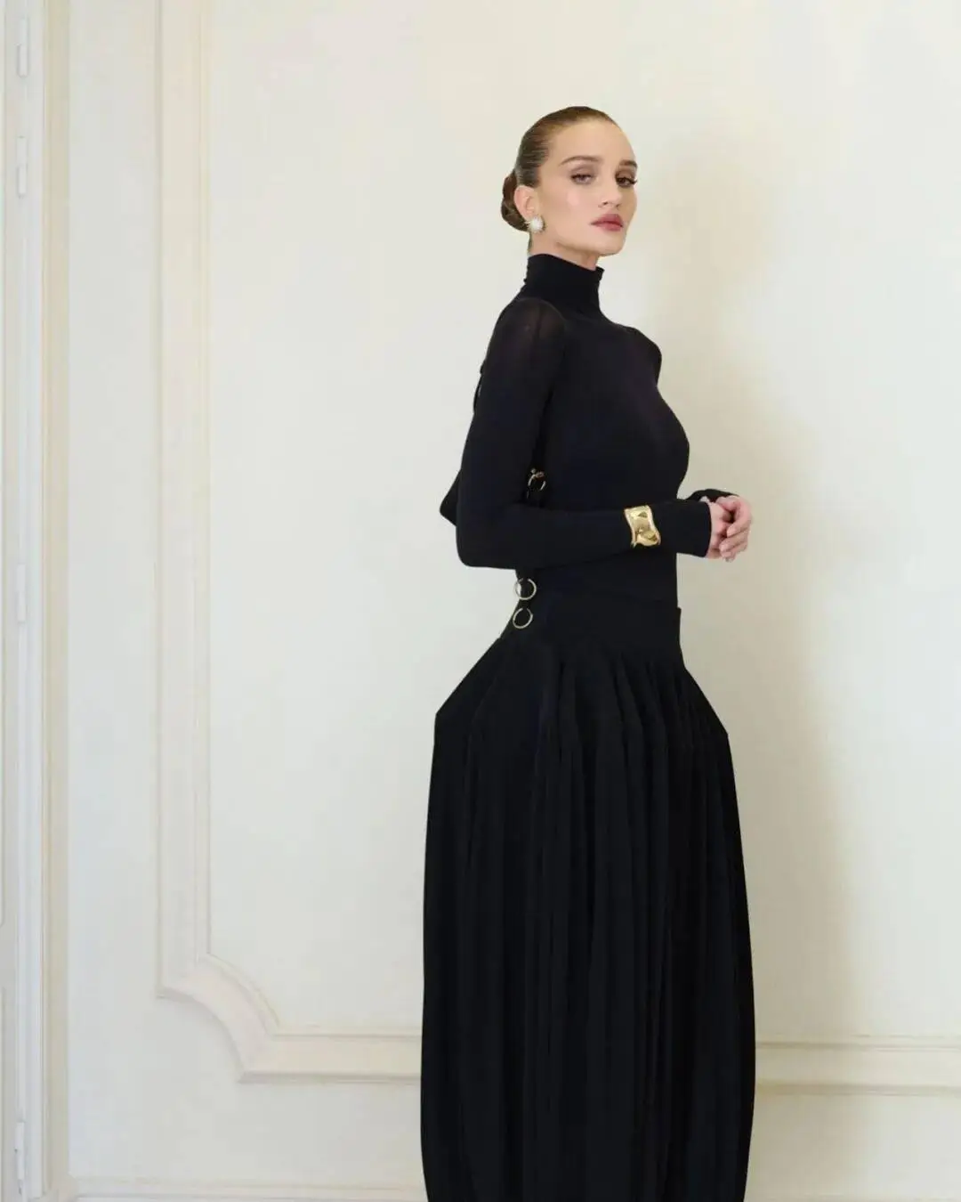 顶流:“高净值穿搭”是老钱风的全面升级！__顶流:“高净值穿搭”是老钱风的全面升级！