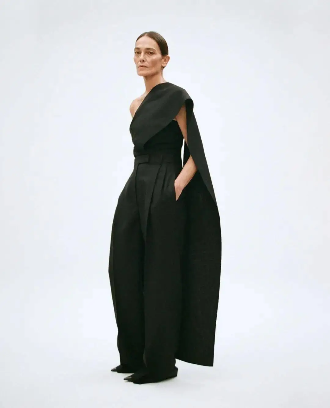 顶流:“高净值穿搭”是老钱风的全面升级！__顶流:“高净值穿搭”是老钱风的全面升级！