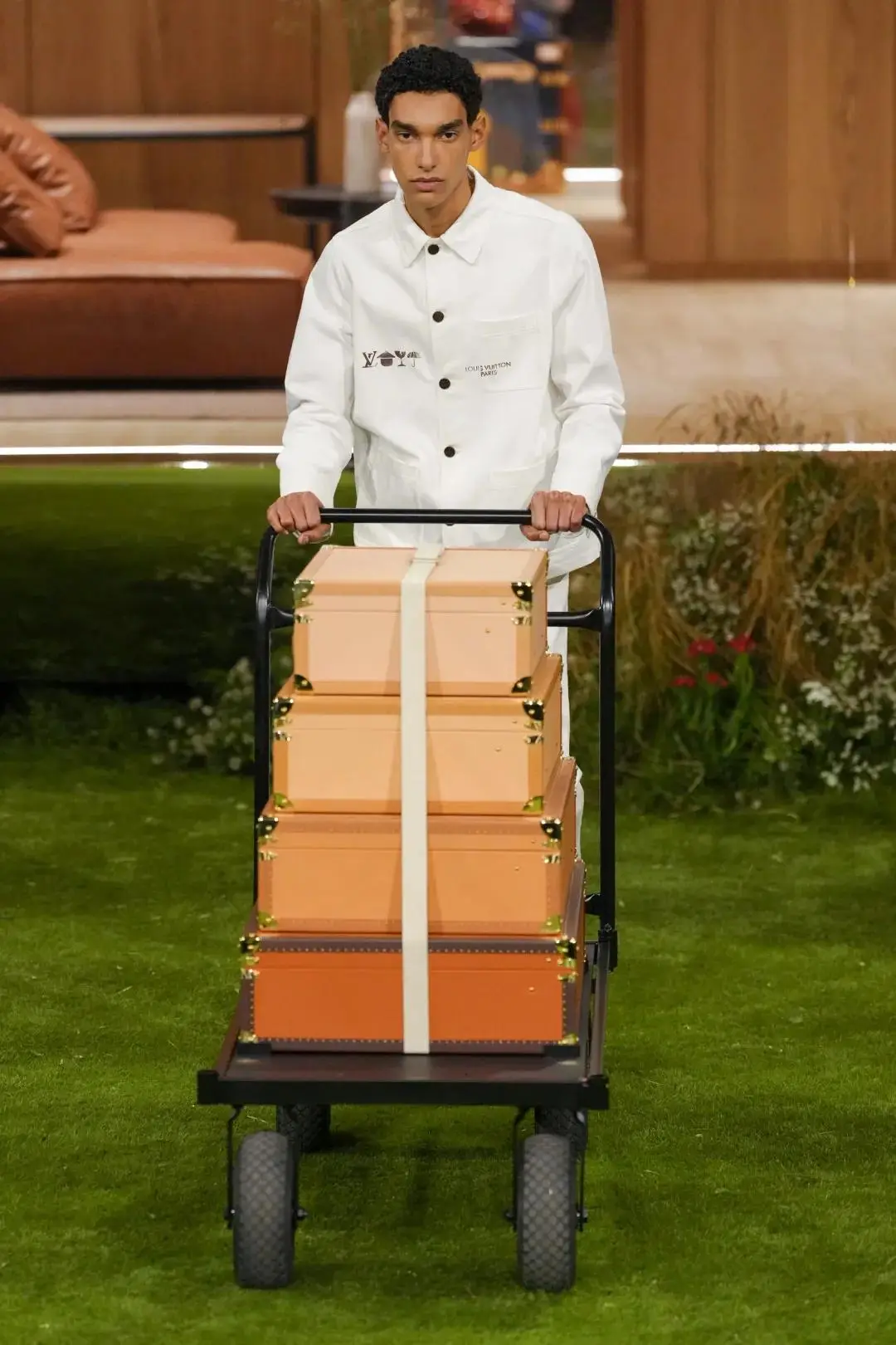 _时装巴黎秀_走秀巴黎