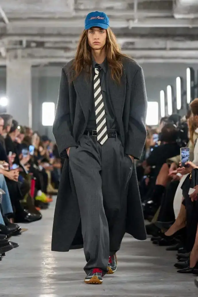 _时装巴黎秀_走秀巴黎