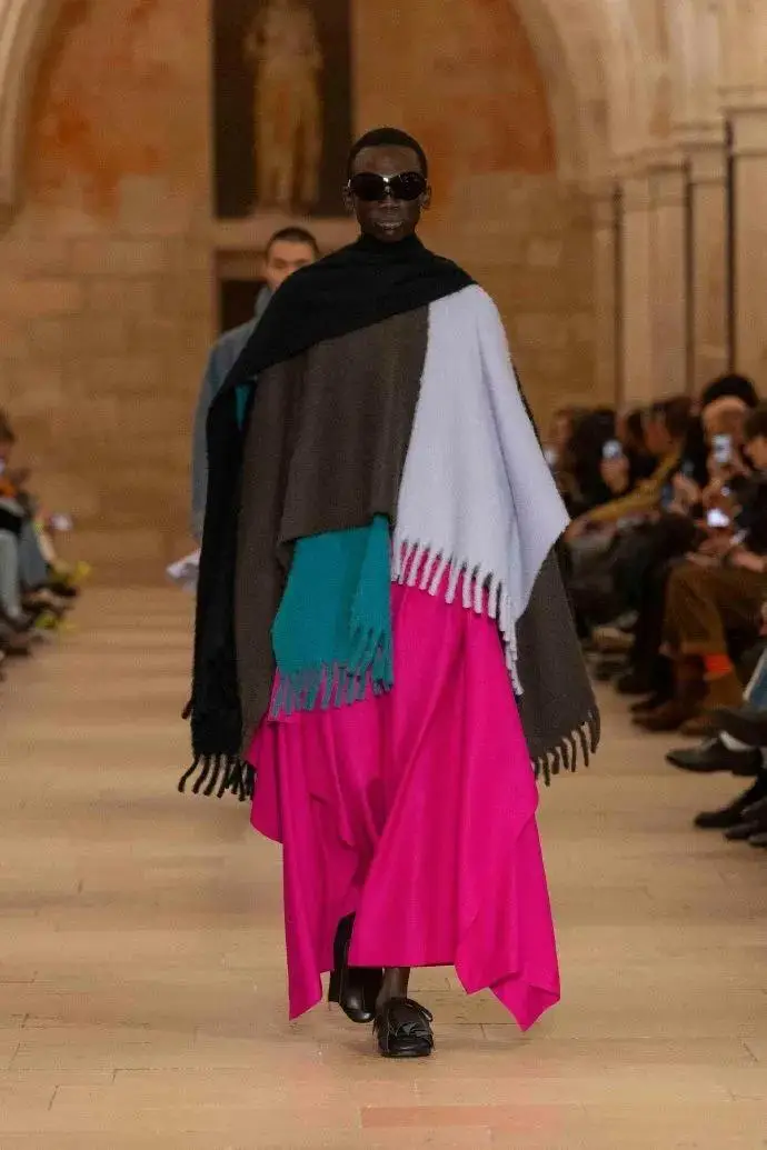 走秀巴黎__时装巴黎秀