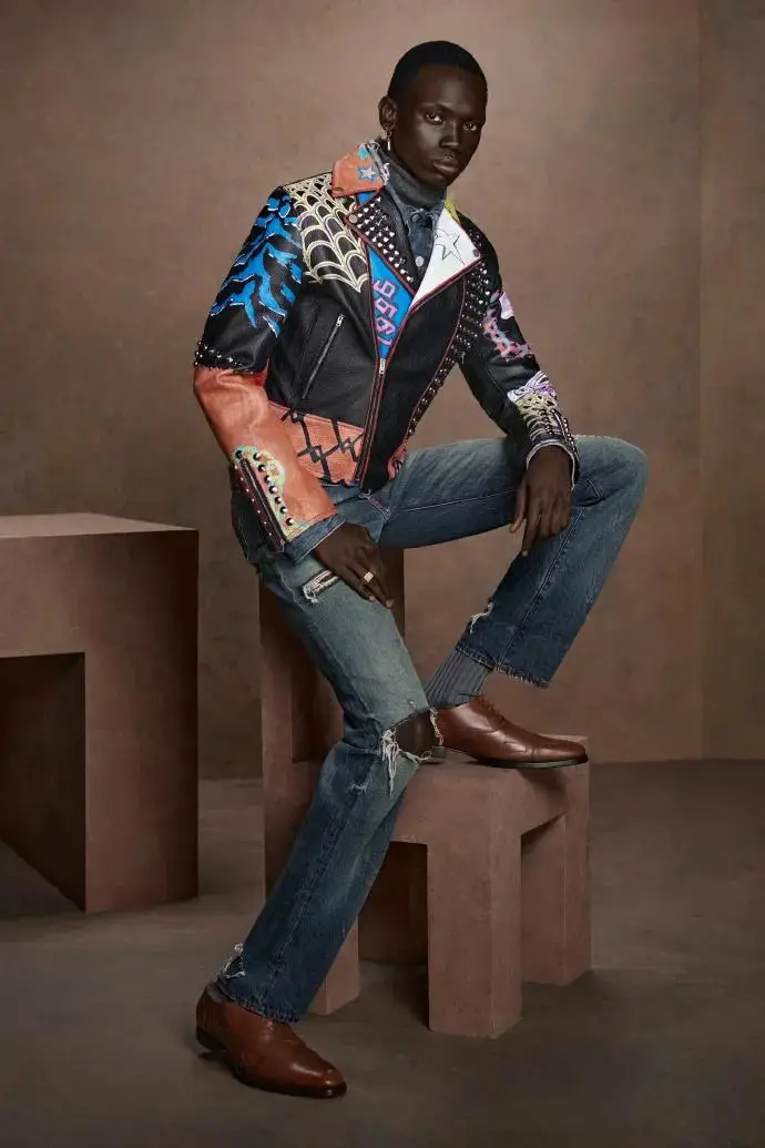 走秀巴黎_时装巴黎秀_