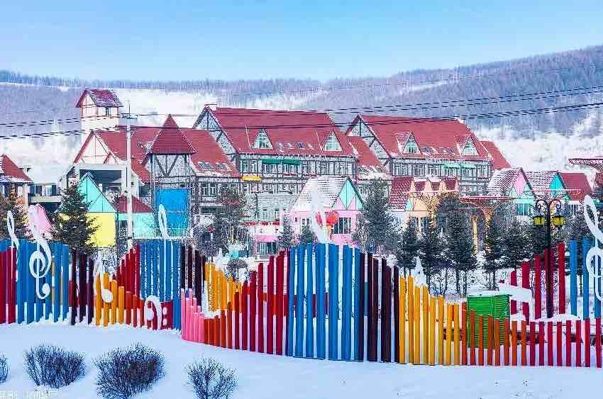 冰天雪地也是金山银山！-30℃不冻河邀您感受神奇阿尔山_冰天雪地也是金山银山！-30℃不冻河邀您感受神奇阿尔山_