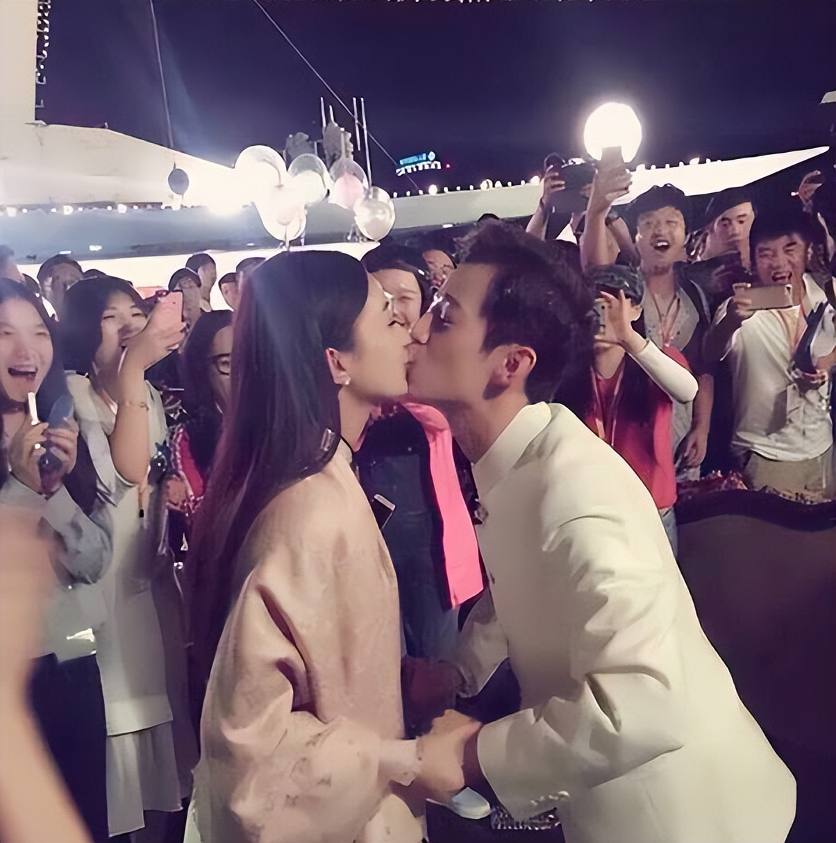 _保姆纵案_58岁保姆被亿万富翁狂追8年