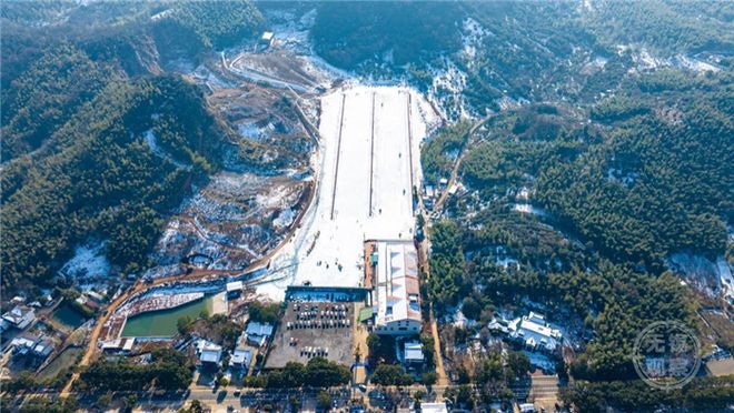 _温控表持续升温不断电_新消费撬动中国经济