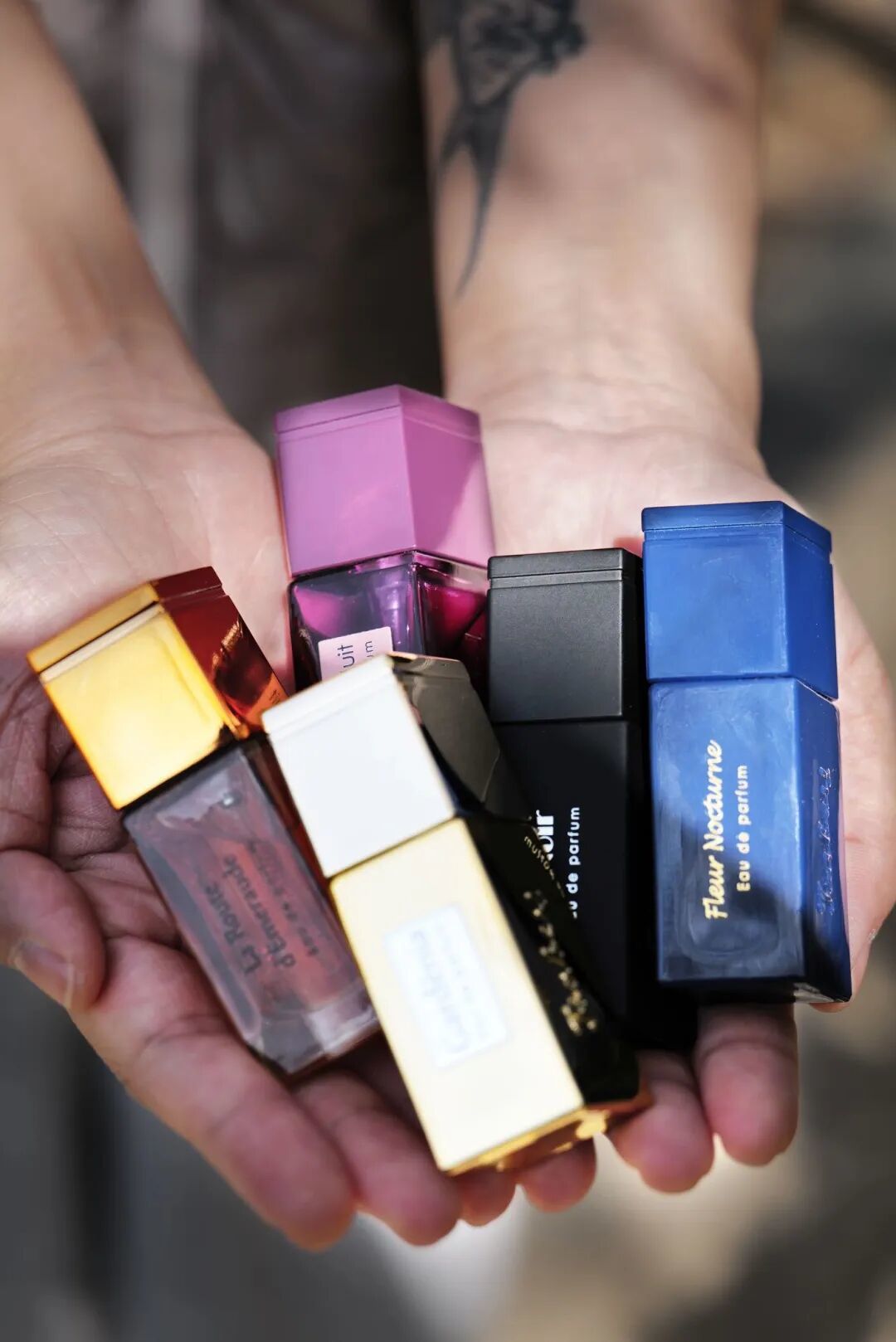 拽酷财阀千金，私底下喜欢的居然是这么幼稚的东西？_拽酷财阀千金，私底下喜欢的居然是这么幼稚的东西？_