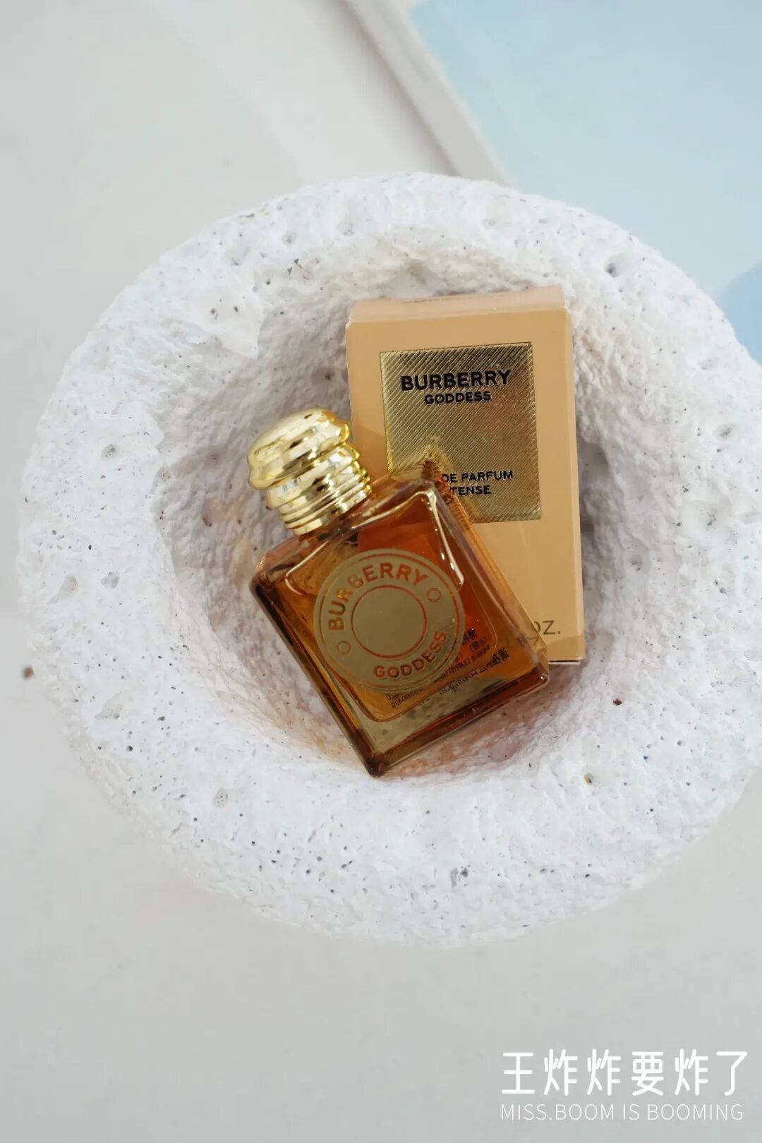 拽酷财阀千金，私底下喜欢的居然是这么幼稚的东西？_拽酷财阀千金，私底下喜欢的居然是这么幼稚的东西？_