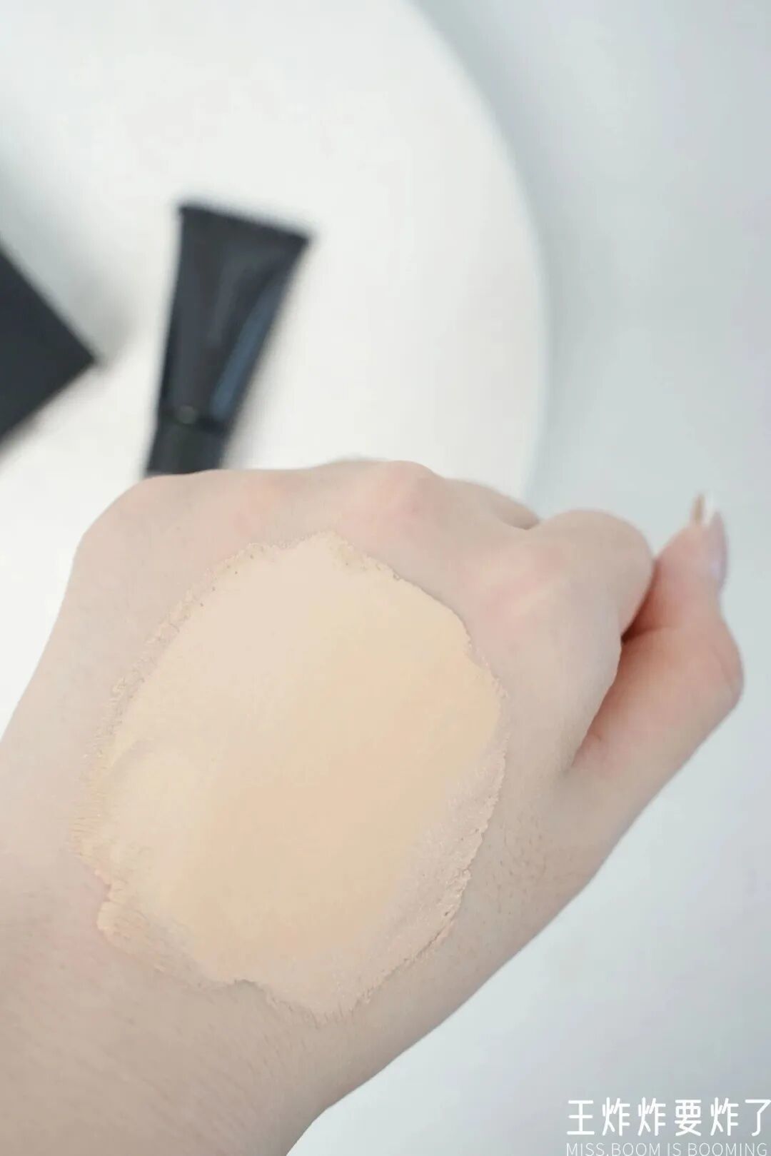 拽酷财阀千金，私底下喜欢的居然是这么幼稚的东西？_拽酷财阀千金，私底下喜欢的居然是这么幼稚的东西？_