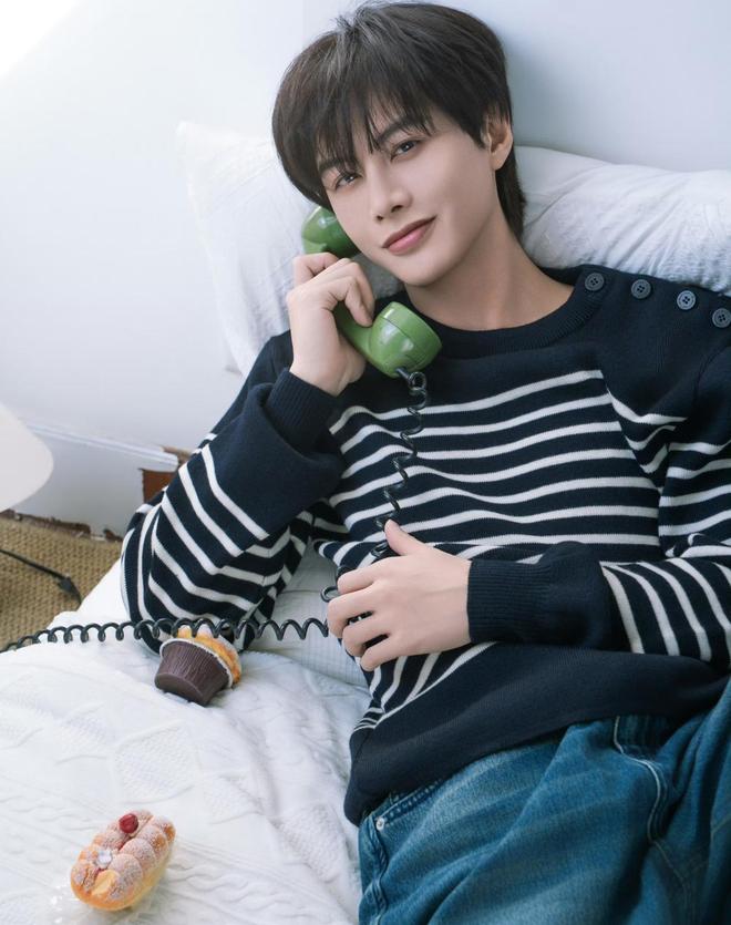 看瓜的老头让小伙暴菊_郭晶晶代言过的广告_