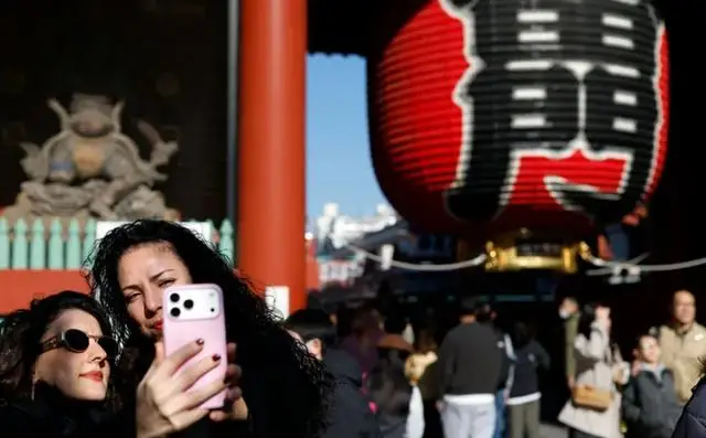 春节航班减少_2020上半年航班客流量_