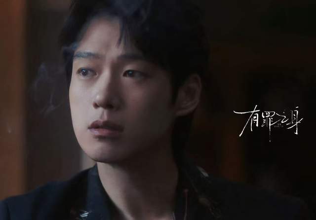 歼20服役引全球热议__这款奇葩的豆豆鞋引网友热议