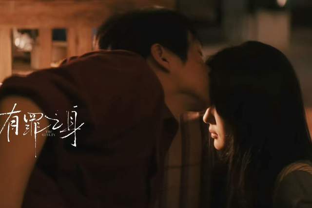 这款奇葩的豆豆鞋引网友热议__歼20服役引全球热议