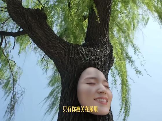 传奇广告服跟群服的区别__马年马年马上有钱是什么歌