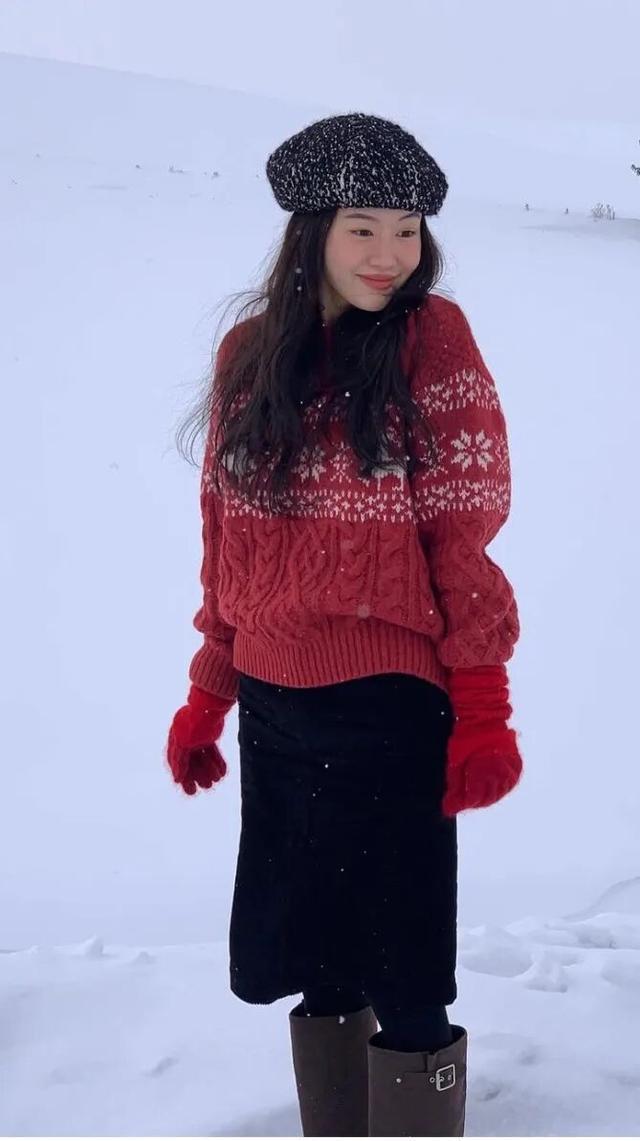 “过年红”就这么穿，真不俗！_“过年红”就这么穿，真不俗！_