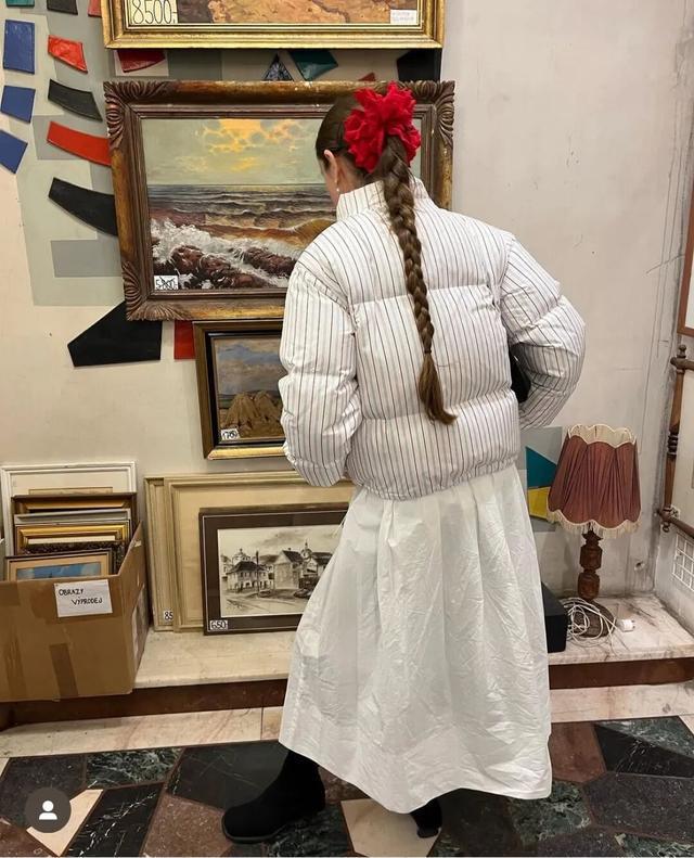 “过年红”就这么穿，真不俗！_“过年红”就这么穿，真不俗！_