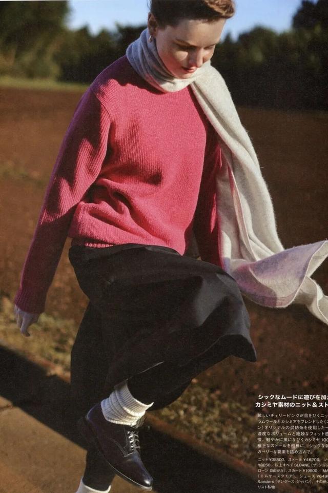 “过年红”就这么穿，真不俗！_“过年红”就这么穿，真不俗！_