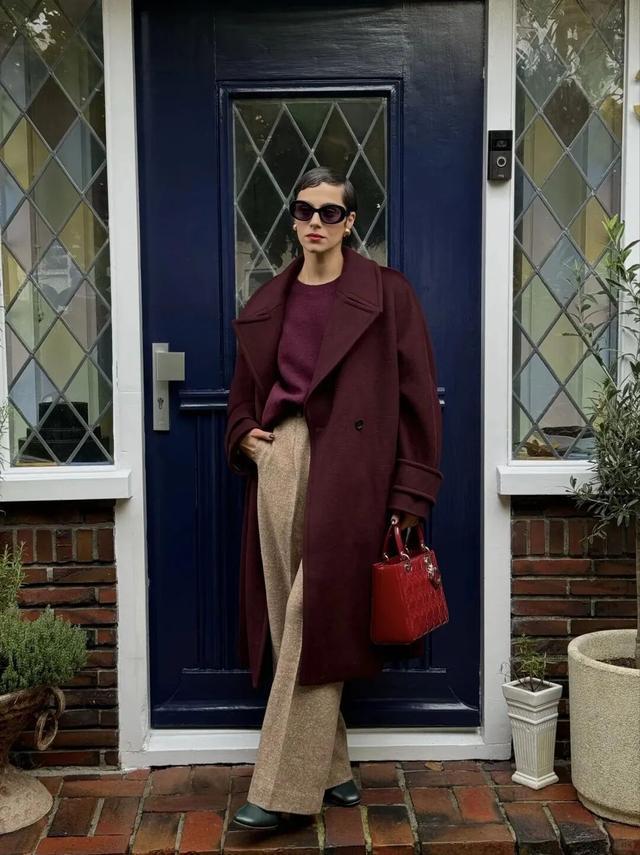 “过年红”就这么穿，真不俗！_“过年红”就这么穿，真不俗！_