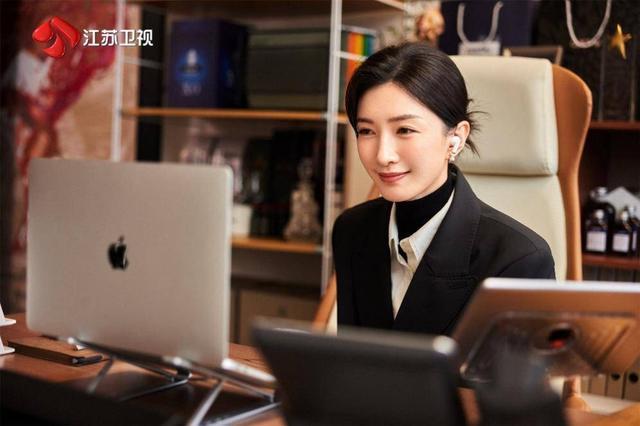 《夜色正浓》开播 江疏影佟大为携手“过情关”__《夜色正浓》开播 江疏影佟大为携手“过情关”