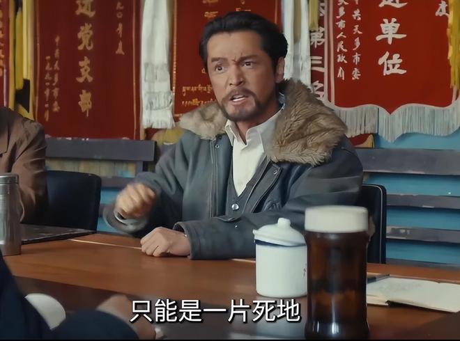 _满脸斑的女星_涂脸的粉是什么粉