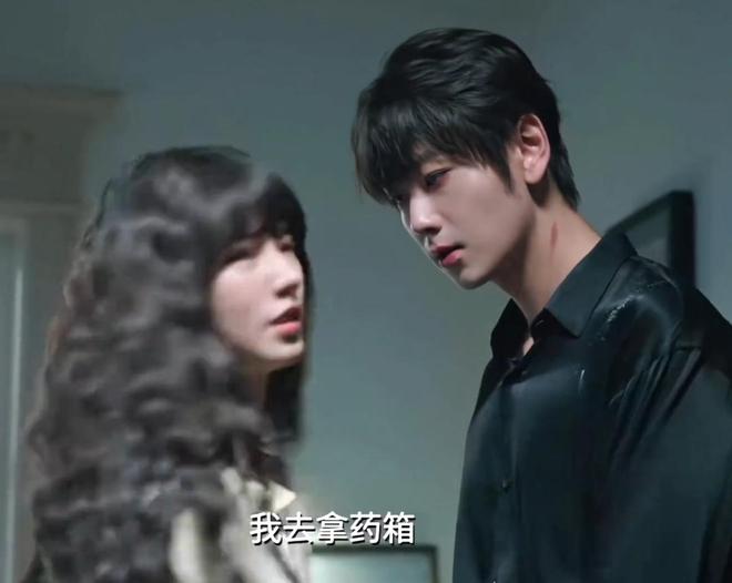 _短剧《炽热吸引》爆火，女主方瑾彻底出圈，终于懂演技的含金量了_短剧《炽热吸引》爆火，女主方瑾彻底出圈，终于懂演技的含金量了